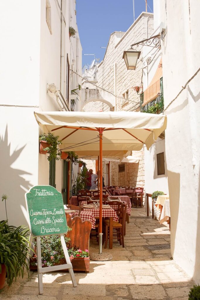 Trattoria in Cisternino, Puglia