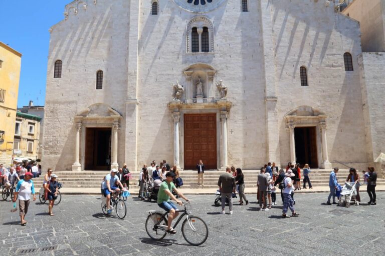 Fietstour in Bari: ontdek de hoogtepunten van Bari op de fiets