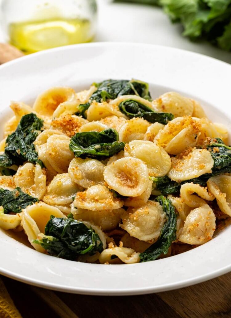 Recept Orecchiette con cime di rapa | Origineel recept voor Recept Orecchiette con cime di rapa | Recept Orecchiette met cime di rapa | Orecchiette recepten